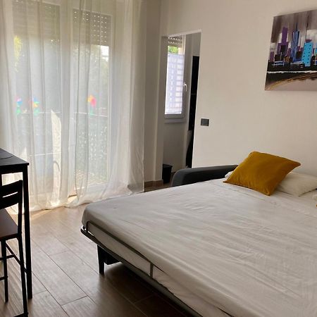 דירות מילאנו Moderno Ed Elegante Loft Con Balcone מראה חיצוני תמונה