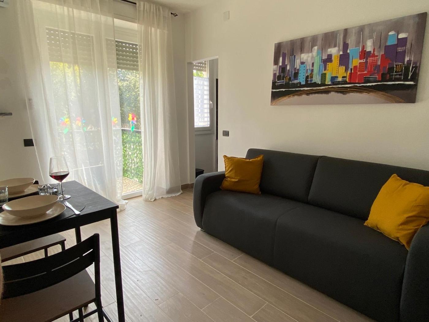 דירות מילאנו Moderno Ed Elegante Loft Con Balcone מראה חיצוני תמונה