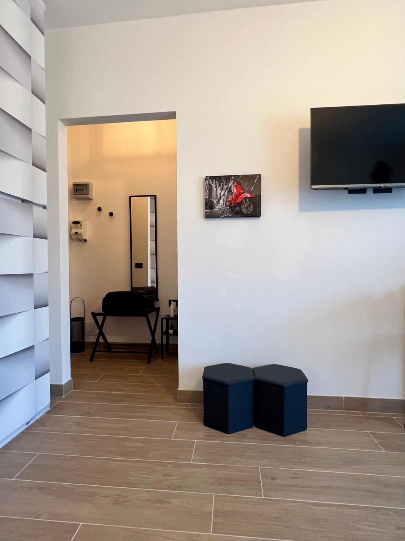 דירות מילאנו Moderno Ed Elegante Loft Con Balcone מראה חיצוני תמונה